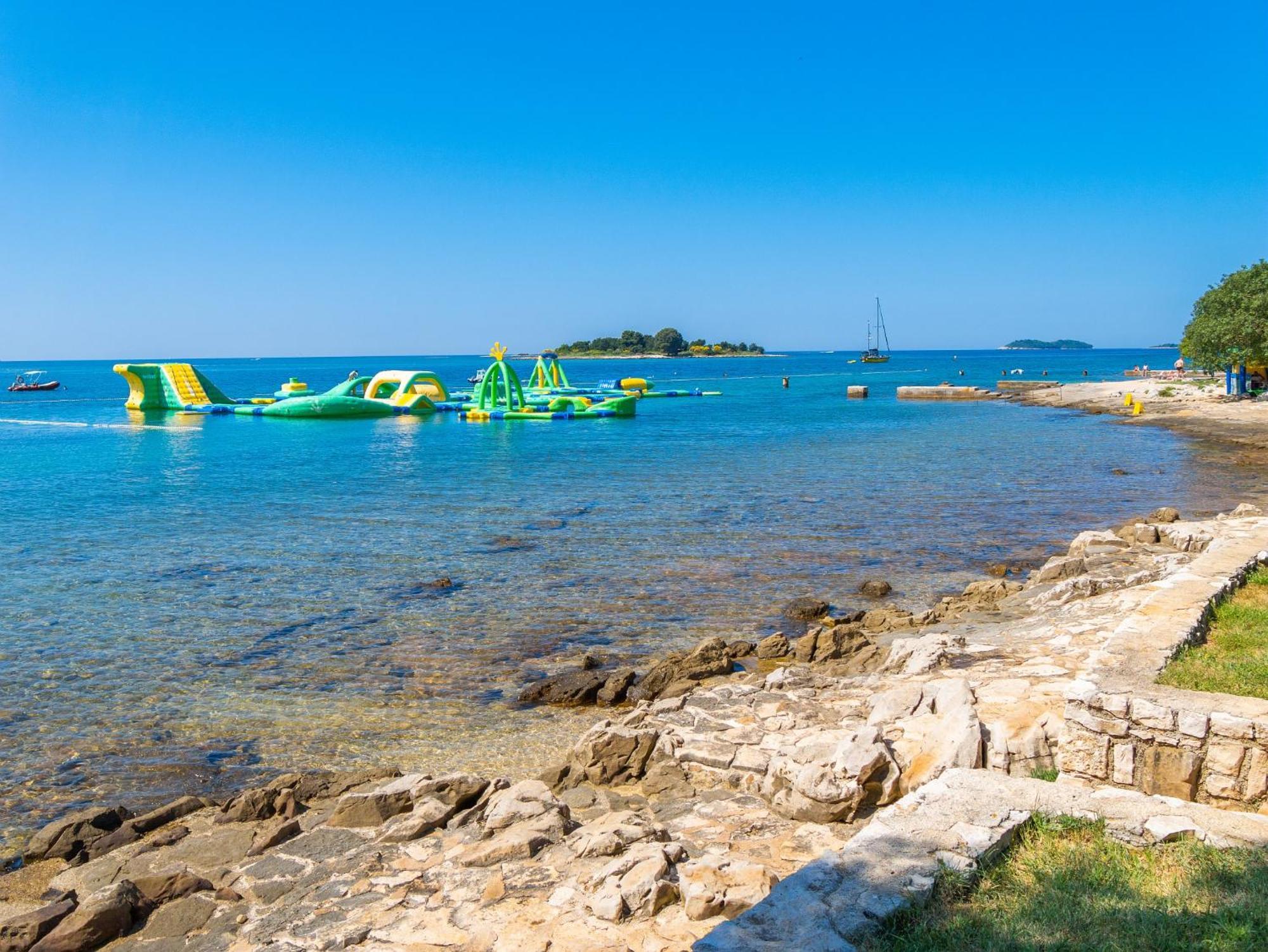 Eurocamp Tents At Campsite Polari Rovinj Eksteriør billede